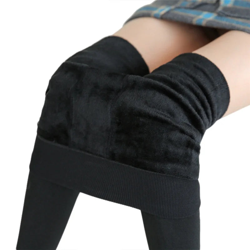 The Seamless Cashmere-Blend Legging